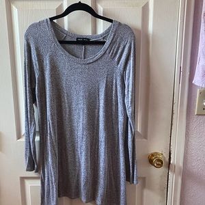 Long shirt- sleeve